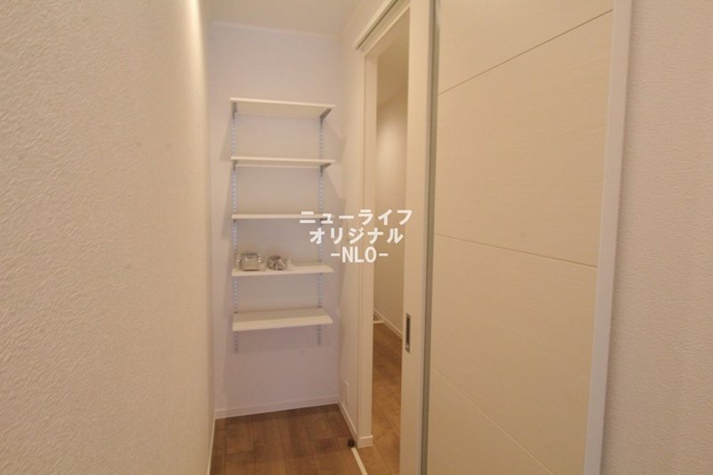 収納　様々な使い方ができる玄関ホール収納