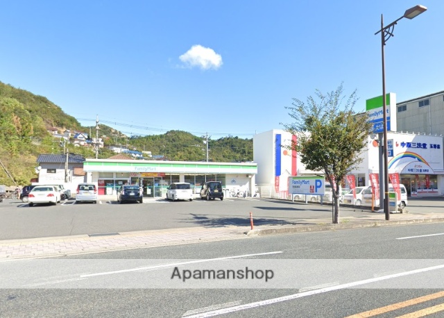 コンビニ　ファミリーマート玉野宇野店（コンビニ）まで1303m