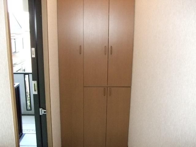 玄関　下駄箱