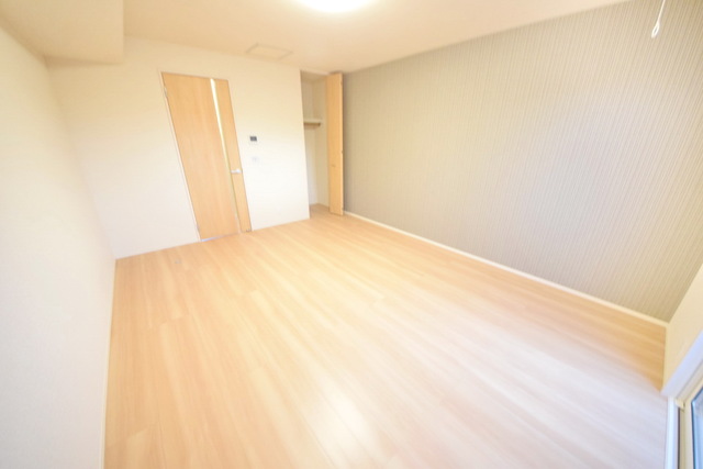 居室・リビング　～広々お部屋で気持ちいい～