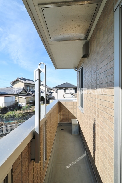 バルコニー　同型別部屋写真（反転）