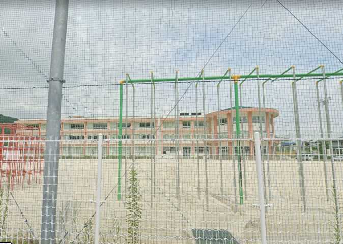 小学校　和木小学校（小学校）まで584m