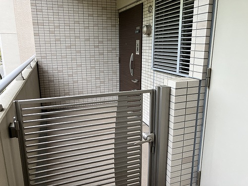 その他　玄関ポーチ