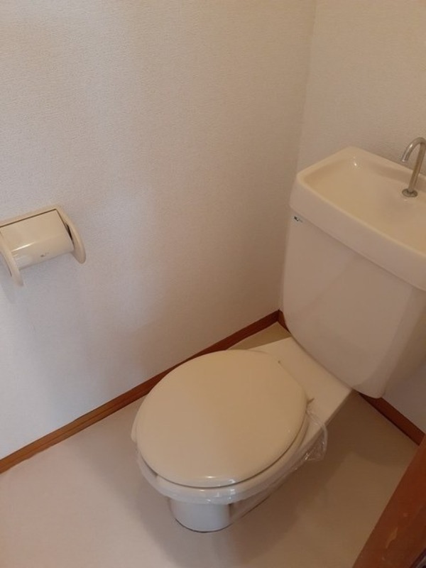 トイレ　図面と現状に相違がある場合には現状を優先