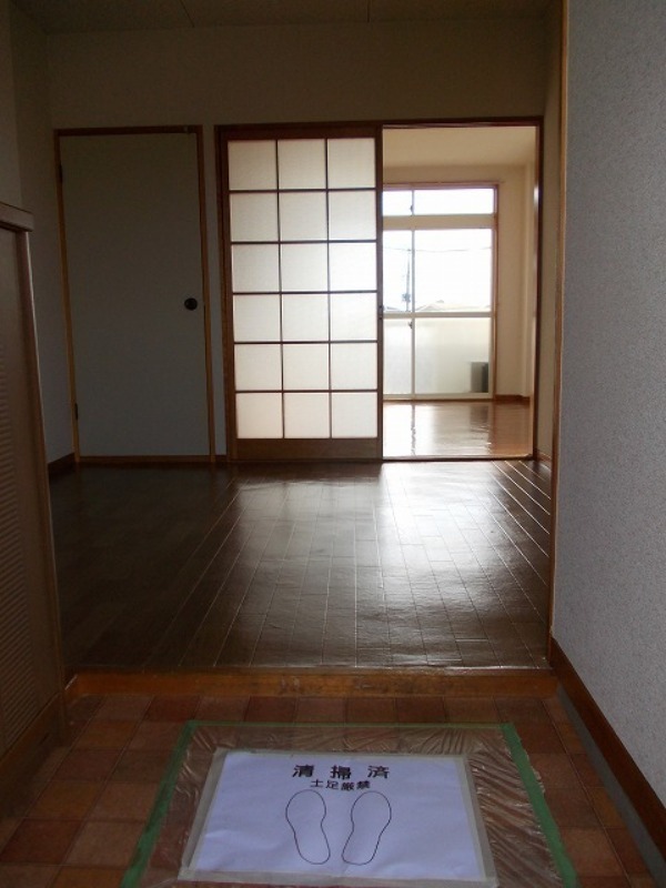 玄関　図面と現状に相違がある場合には現状を優先