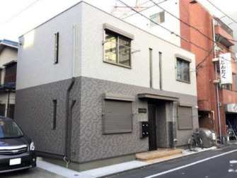 建物外観　ネット無料。ネット無料なら月々実質4000円程度のコストがか