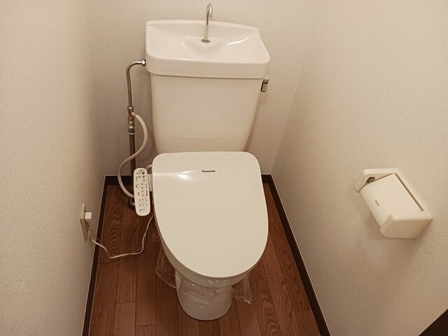 トイレ　落ち着いたトイレです