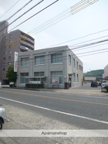 銀行　中国銀行津高支店（銀行）まで1493m