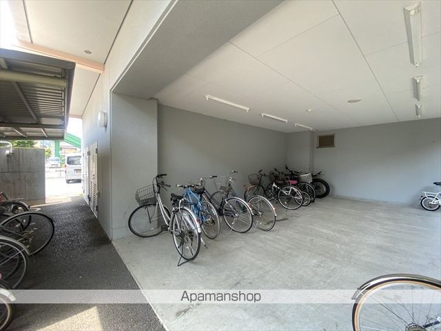 コンビニ　セブンイレブン（コンビニ）まで1245m