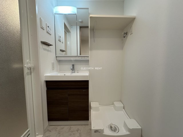 洗面設備　同タイプ別住戸写真となります。現況と異なる場合がございます。
