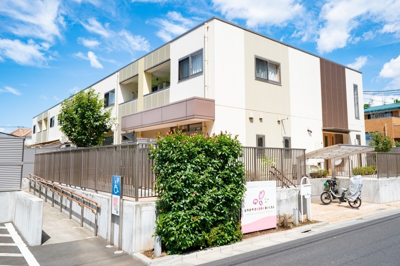 幼稚園・保育園　さくらさくみらい水道（幼稚園・保育園）まで50m