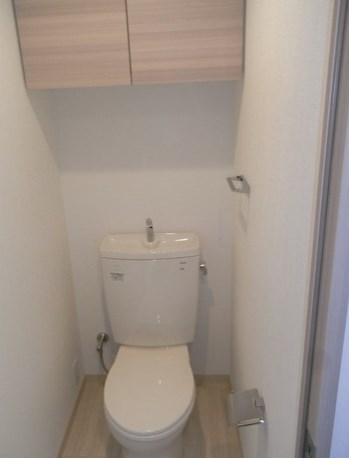 トイレ　別号室参考写真