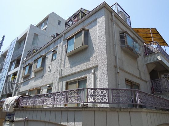 建物外観　お電話でお問合わせ頂けますと、よりスムーズにご対応出来ます♪