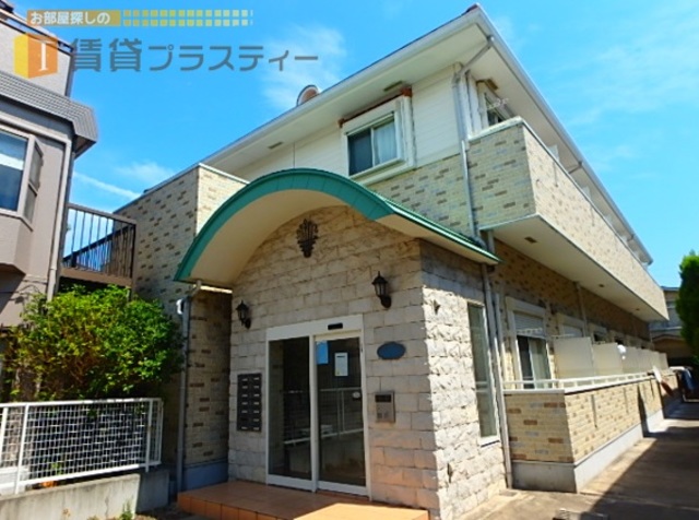 建物外観　お洒落な外観が目を惹きます