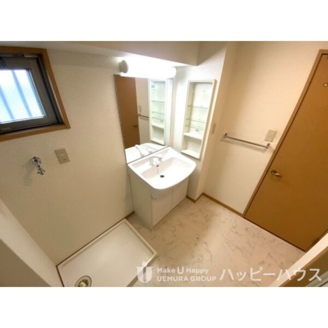 その他　【洗面化粧台】別号室の写真です。