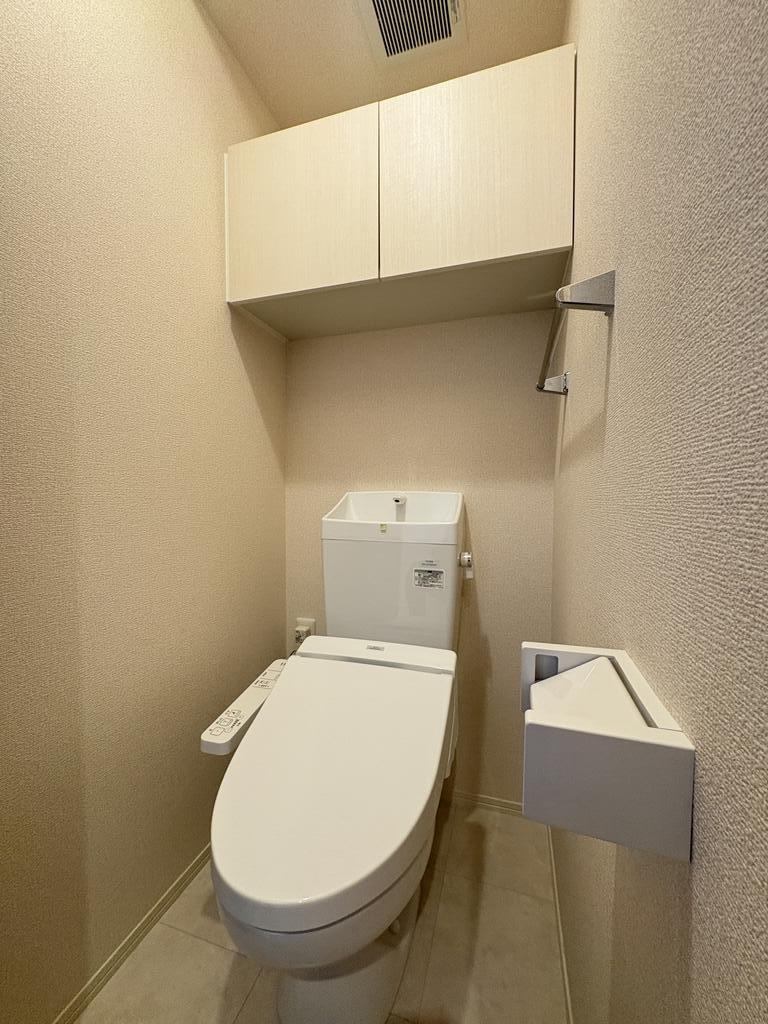 トイレ　※別部屋参考写真