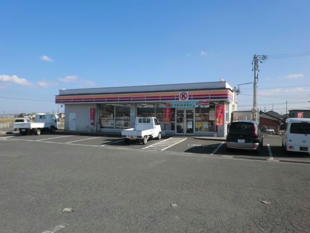 コンビニ　ファミリーマート四日市楠本郷店（コンビニ）まで894m