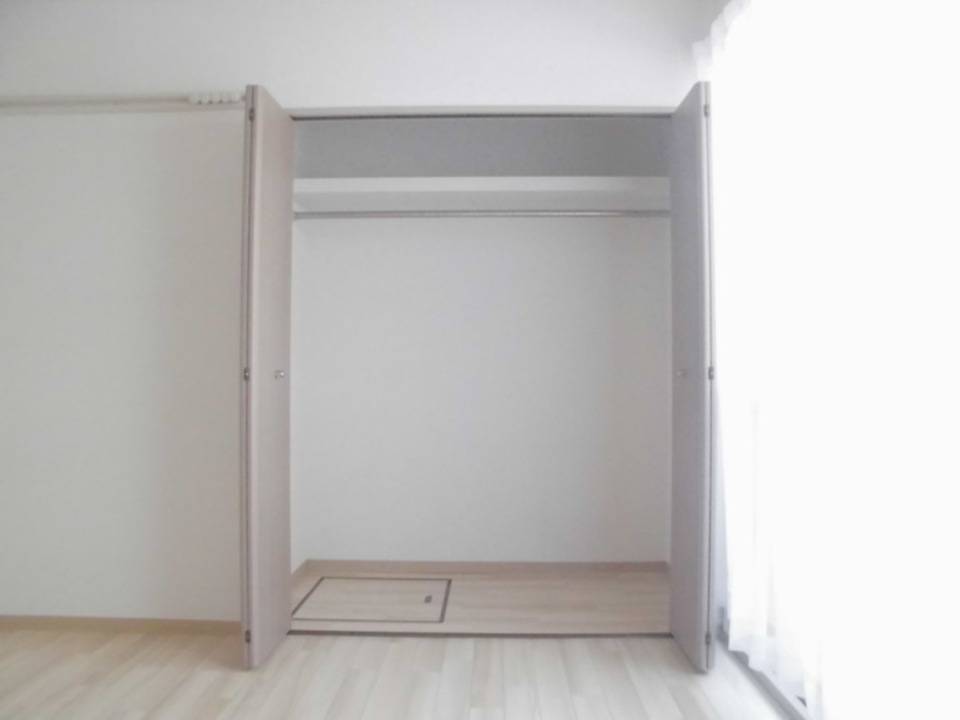 収納　クローゼット