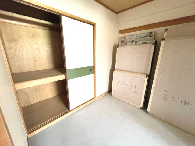 居室・リビング　イメージとして同建物他部屋を表示しています
