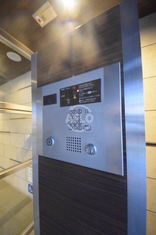 セキュリティ　コンフォリア心斎橋ＥＡＳＴ　オートロック