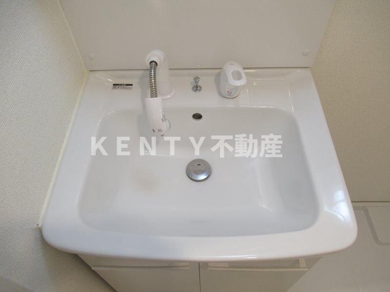 洗面設備　独立洗面化粧台付き