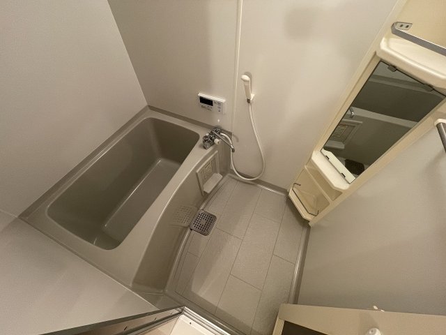 バス・シャワールーム　ゆったり過ごせるお風呂です