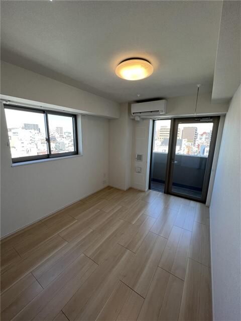 居室・リビング　★最上階角部屋明るいお部屋です★