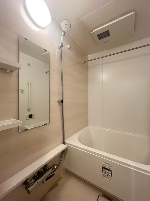 バス・シャワールーム　※写真は同タイプ住戸です。