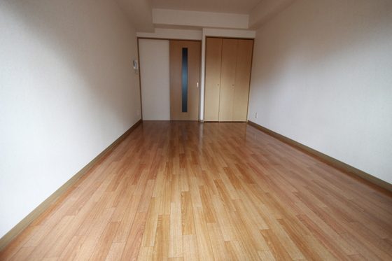 居室・リビング　※別部屋の写真です