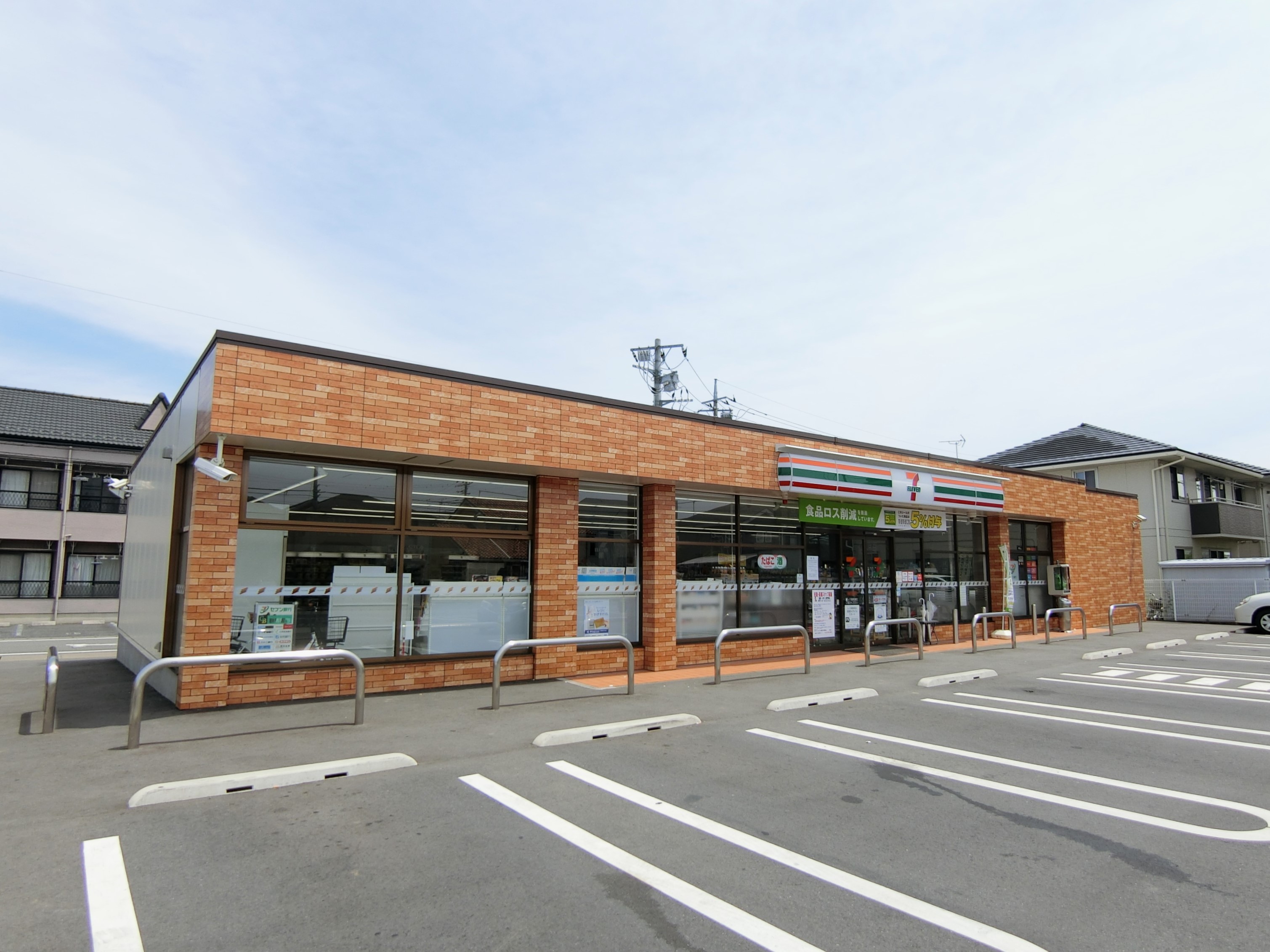 コンビニ　セブンイレブン高崎下中居町店（コンビニ）まで381m