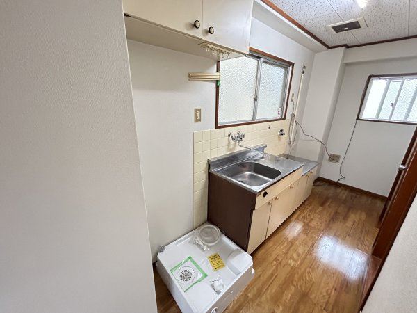キッチン　調理スペース有　室内洗濯機置場