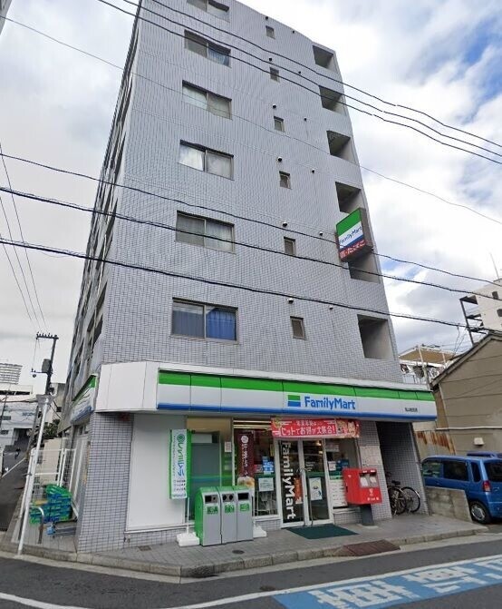 コンビニ　ファミリーマート　岡山岩田店（コンビニ）まで200m