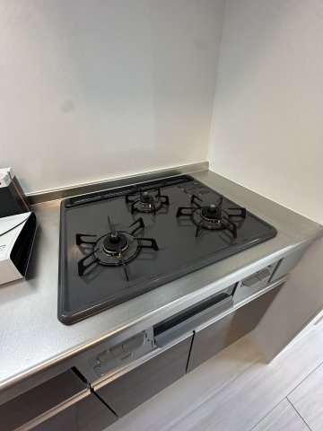 その他　06043-305