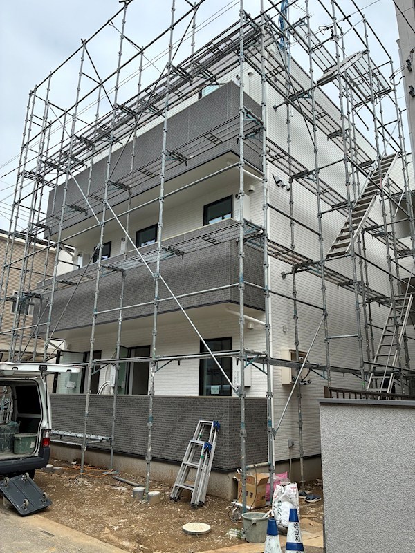 建物外観　建築中