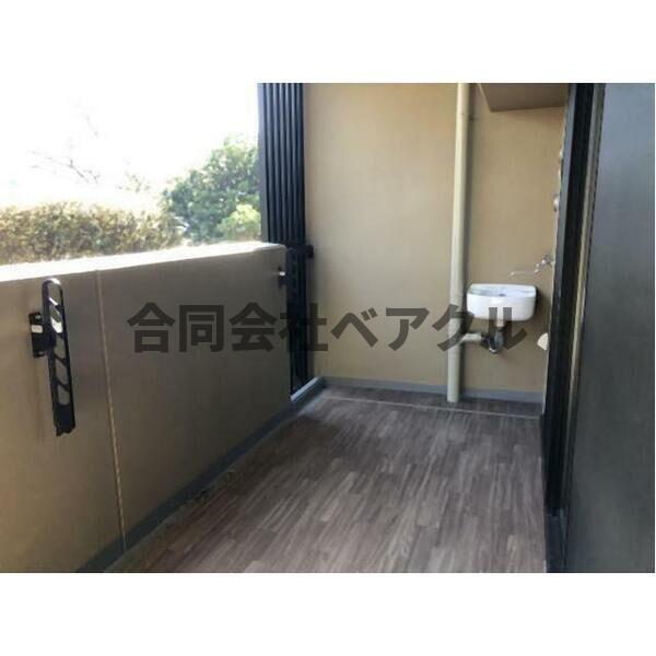 バルコニー　落ち着いた時間を過ごせるバルコニーです