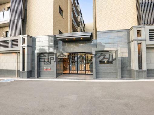 エントランス　建物の内部です