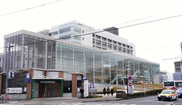 病院　福岡大学病院（病院）まで596m