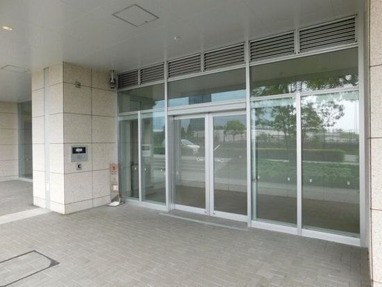 エントランス　分譲タイプです