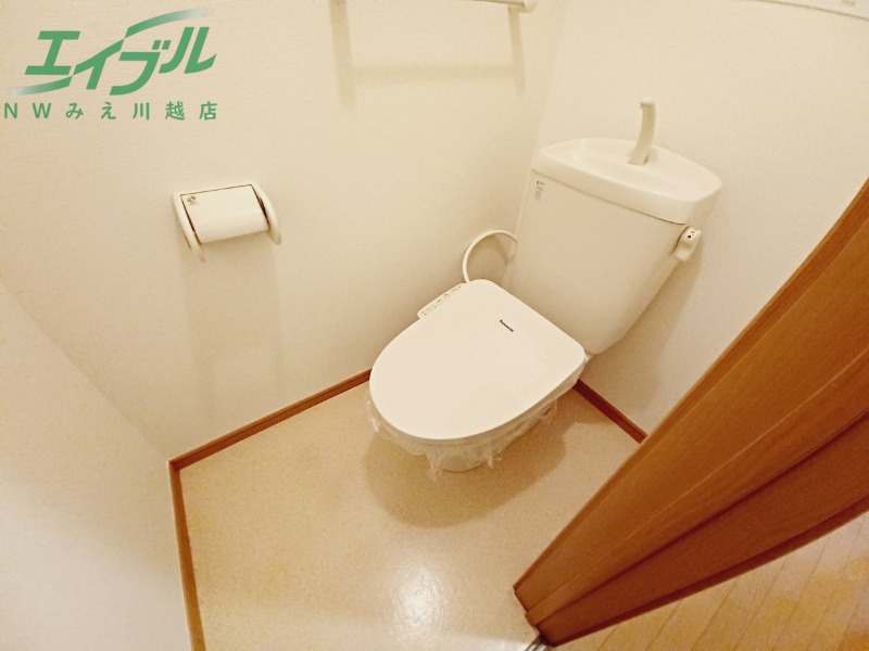 トイレ　反転タイプ参考写真