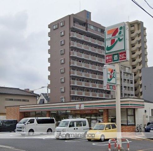 コンビニ　セブンイレブン（コンビニ）まで980m