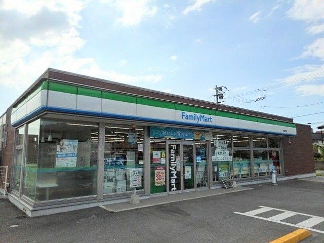 コンビニ　ファミリーマート坂出東梶店（コンビニ）まで850m