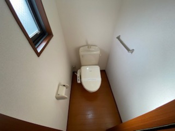 トイレ　※別部屋の写真です