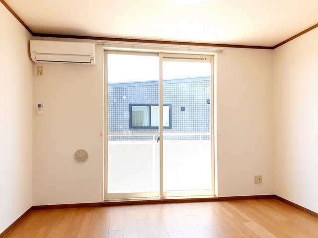 居室・リビング　居間です