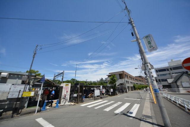 その他　駅前（その他）まで620m