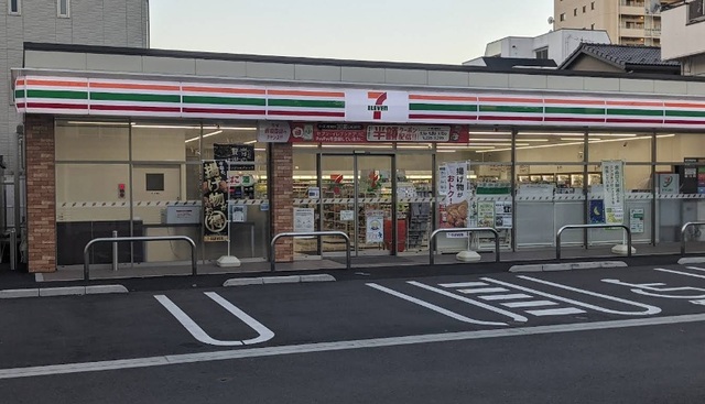 コンビニ　セブンイレブン南浦和3丁目店（コンビニ）まで796m
