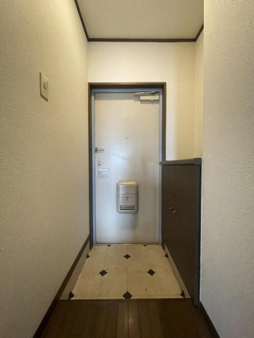 玄関　シューズボックス付きの玄関です★