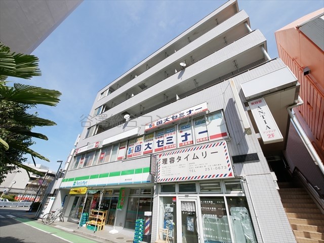 建物外観　大久保ビル
