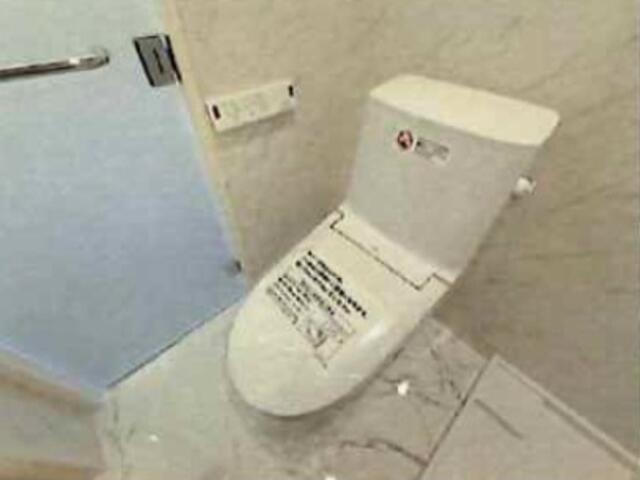 トイレ　?