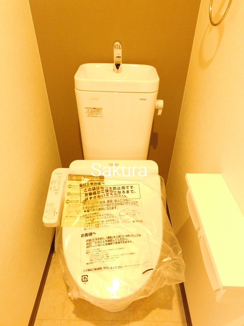 トイレ　嬉しい温水洗浄便座♪