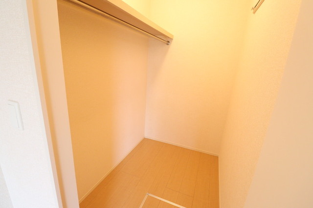 収納　ウォークインクローゼット